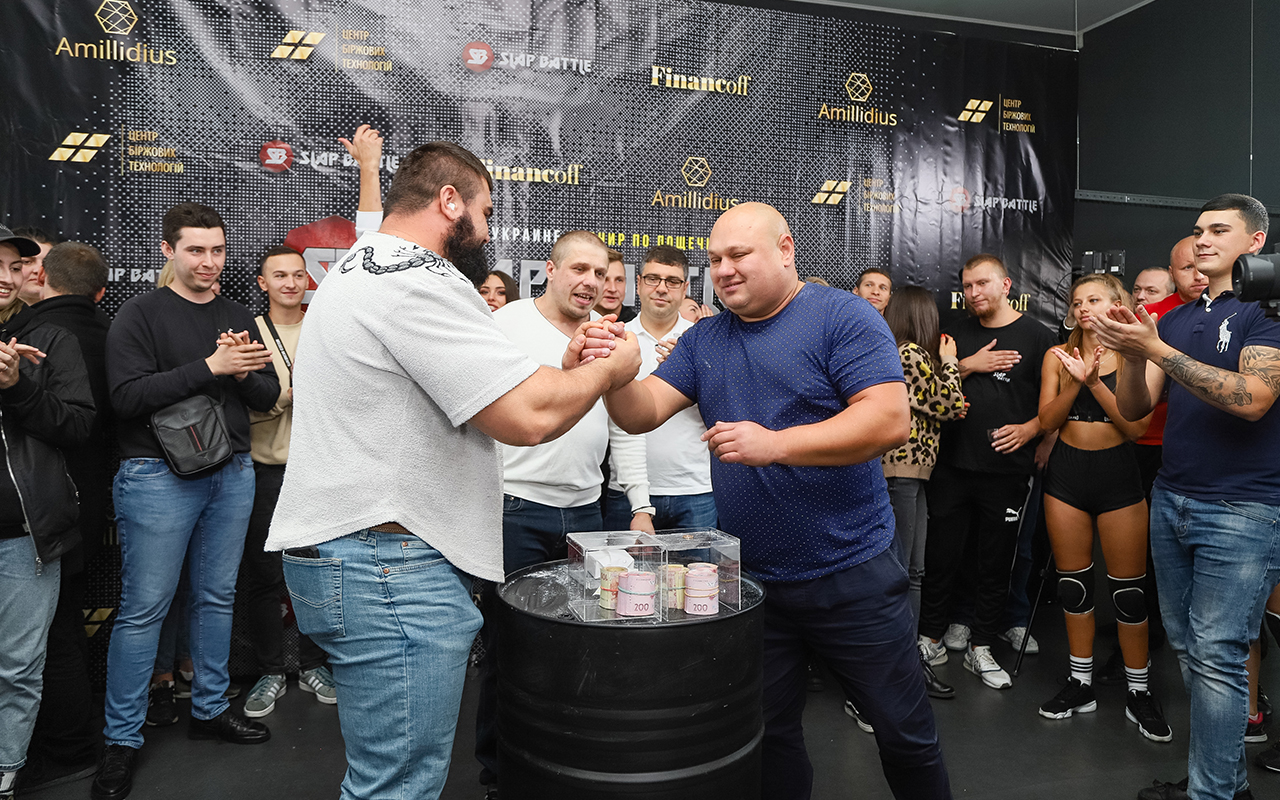 Слеп-баттл — первый украинский турнир по пощечинам!