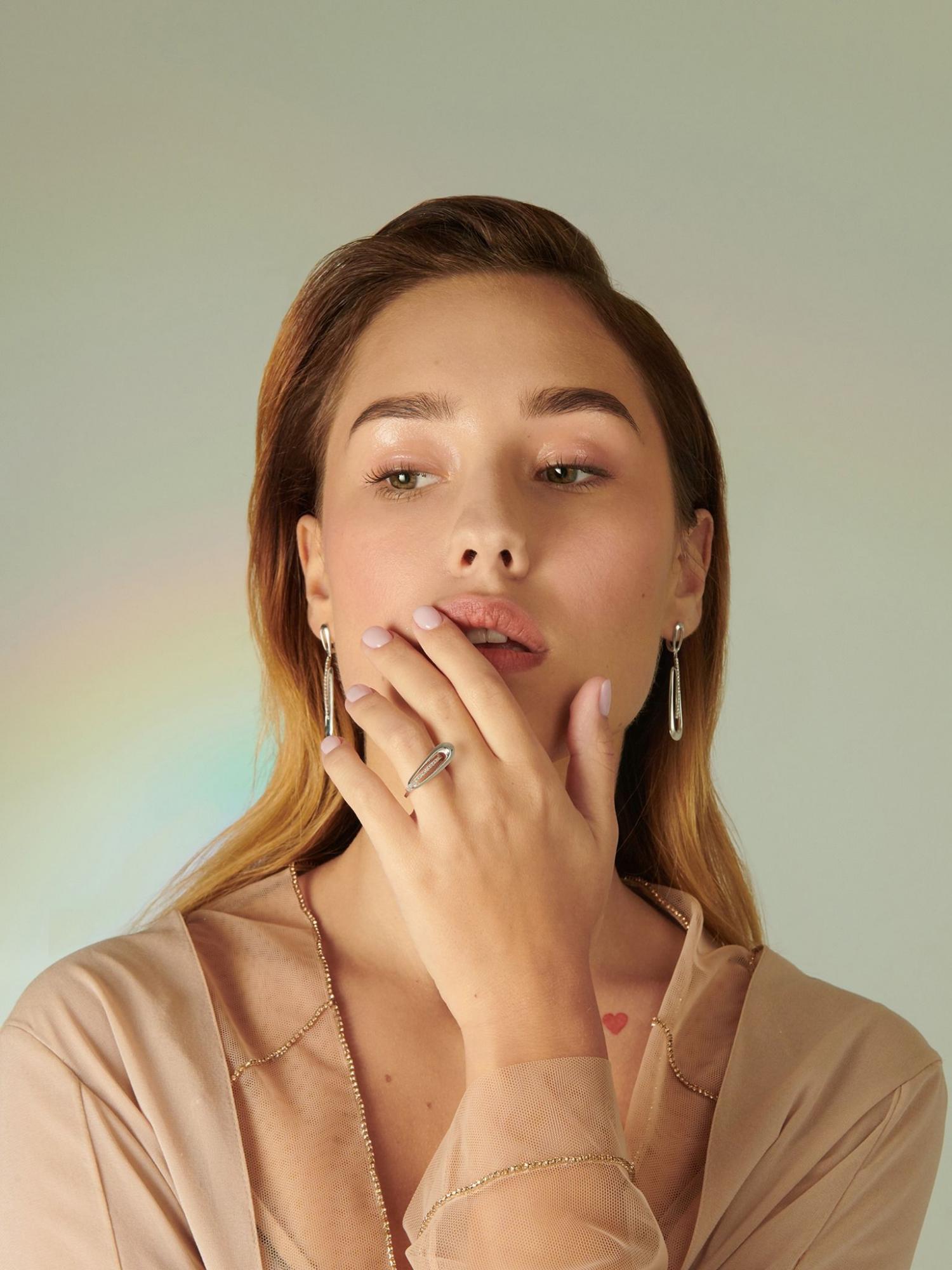 Glow, коллекция украшений SOVA