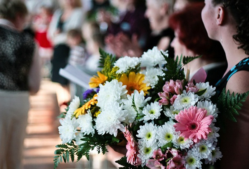 Букет на День Учителя | Купить цветы учителю с доставкой в школу в Самаре