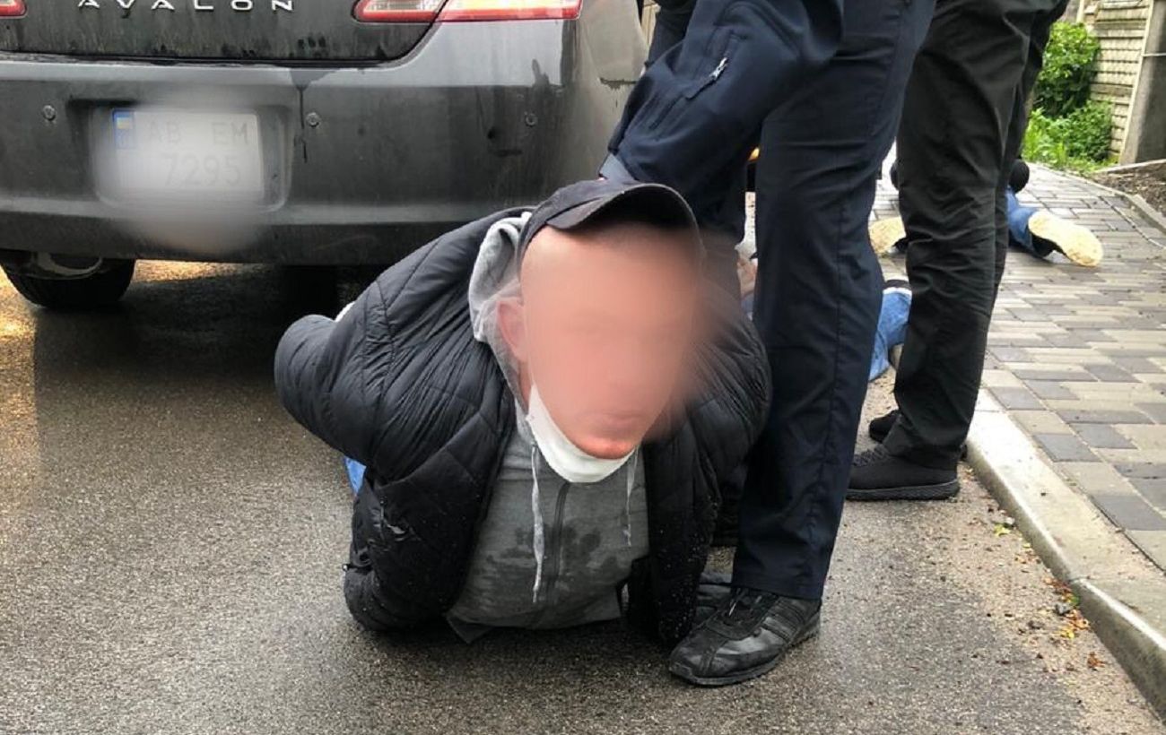 В результате стрельбы в Броварах ранены три человека