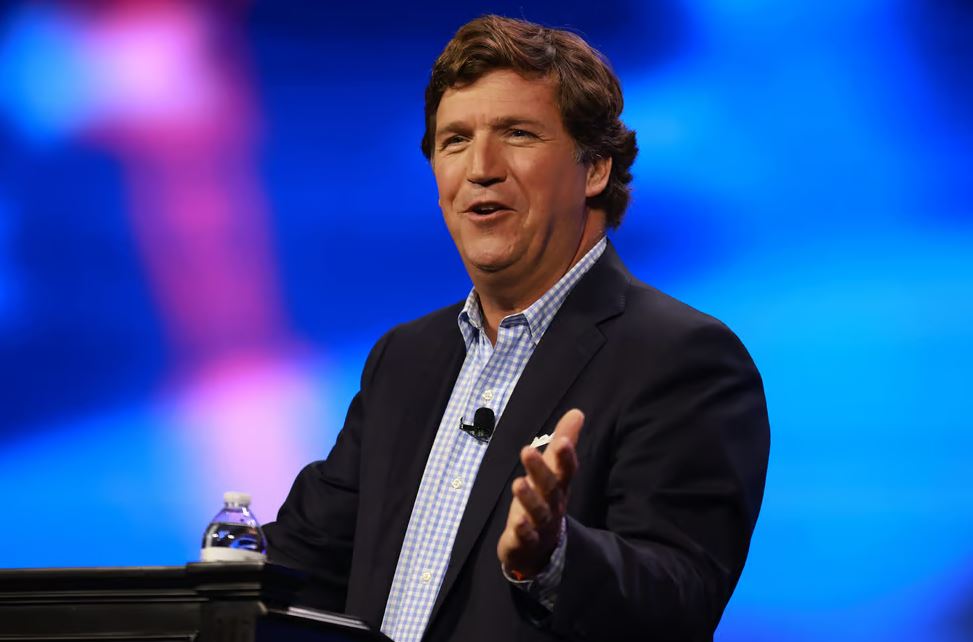 Бывший телеведущий американского канала Fox News Такер Карлсон / Фото: Getty Images