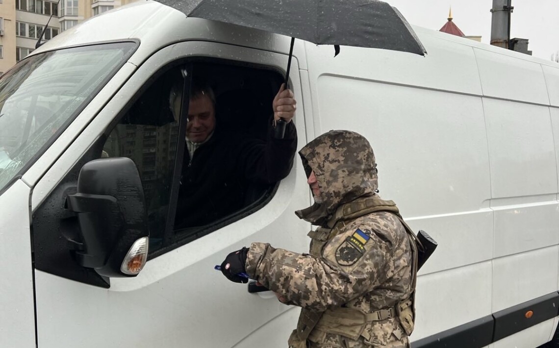 В Киеве ищут диверсантов / Фейсбук Оболонского ТЦК и СП