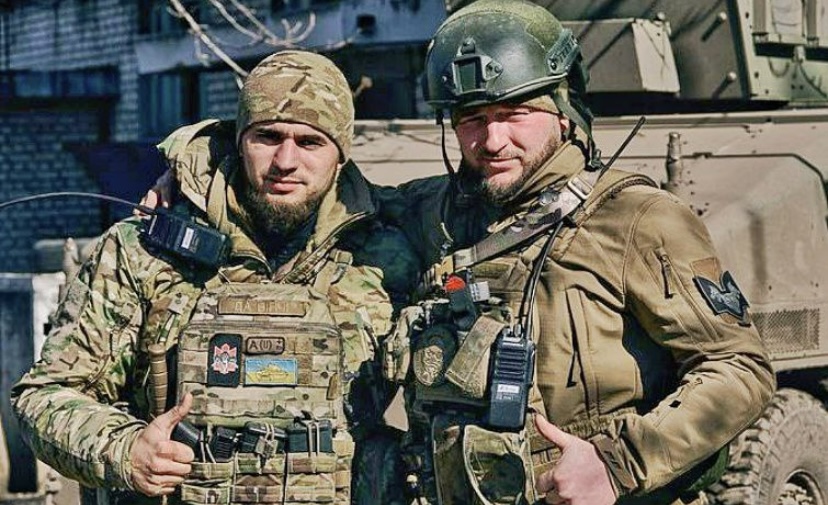 Дмитрий Коцюбайло (Да Винчи) с Юрием Капустяком / пресс-служба "Волков да Винчи"