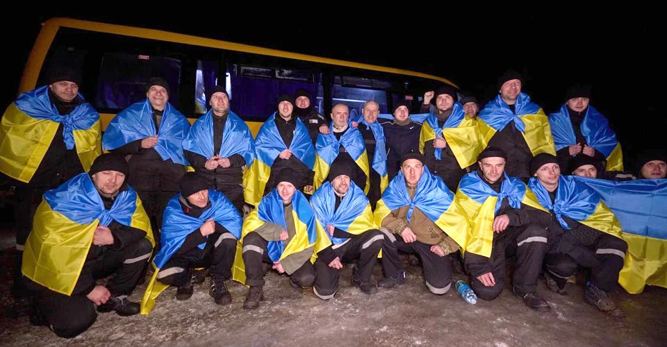 Защитники вернулись домой / V_Zelenskiy_official