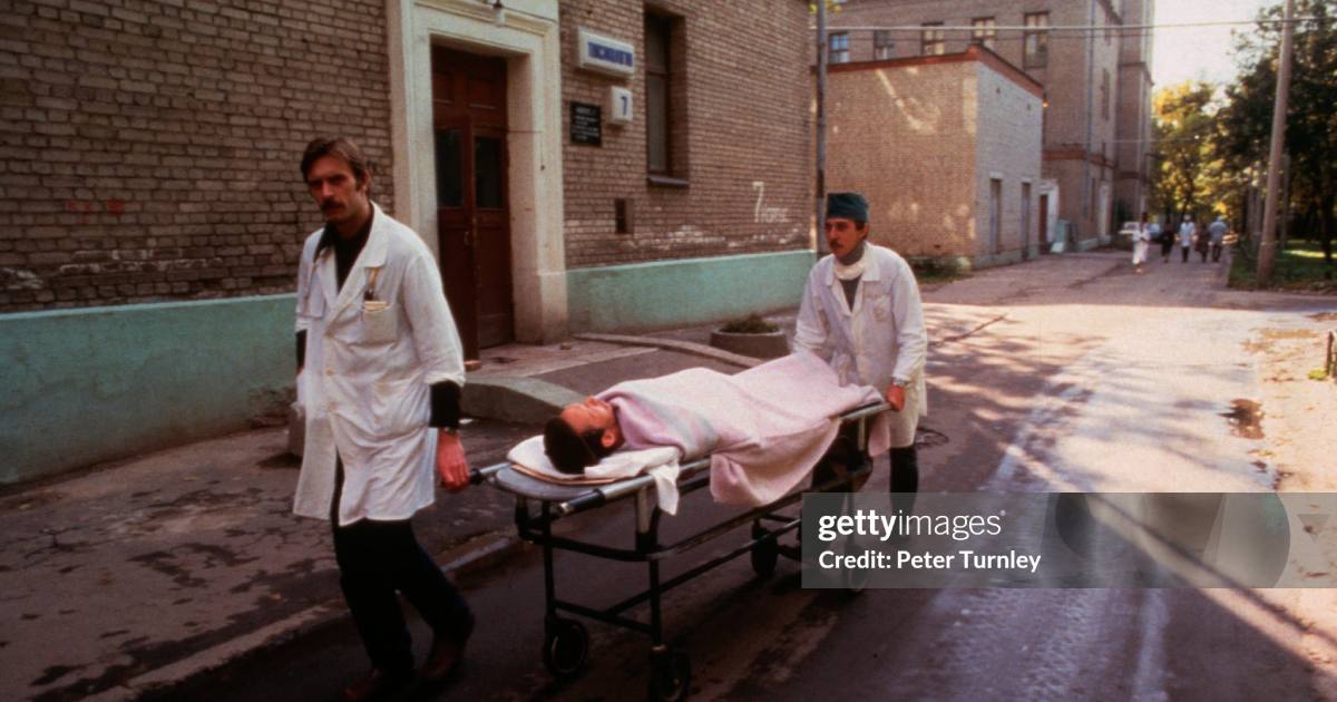 В лучшей больнице Москвы, Институте Склифосовского / Фото Getty Images)