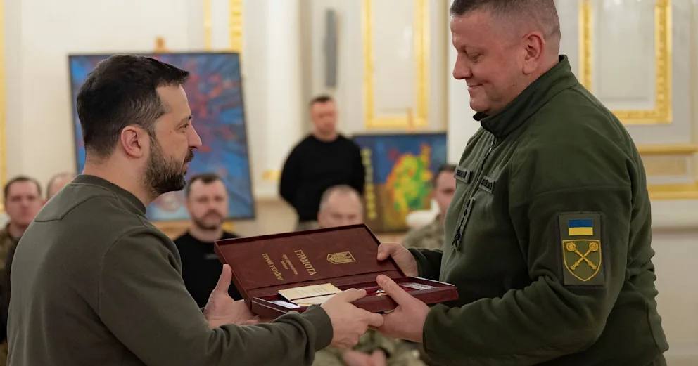 Владимир Зеленский присвоил бывшему Главнокомандующему ВСУ Валерию Залужному звание "Герой Украины" / Фото dpa
