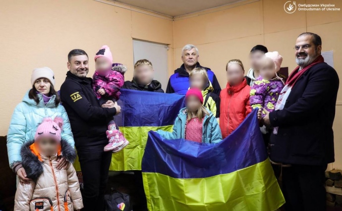 Діти, яких повернули до України / Уповноважений з прав людини