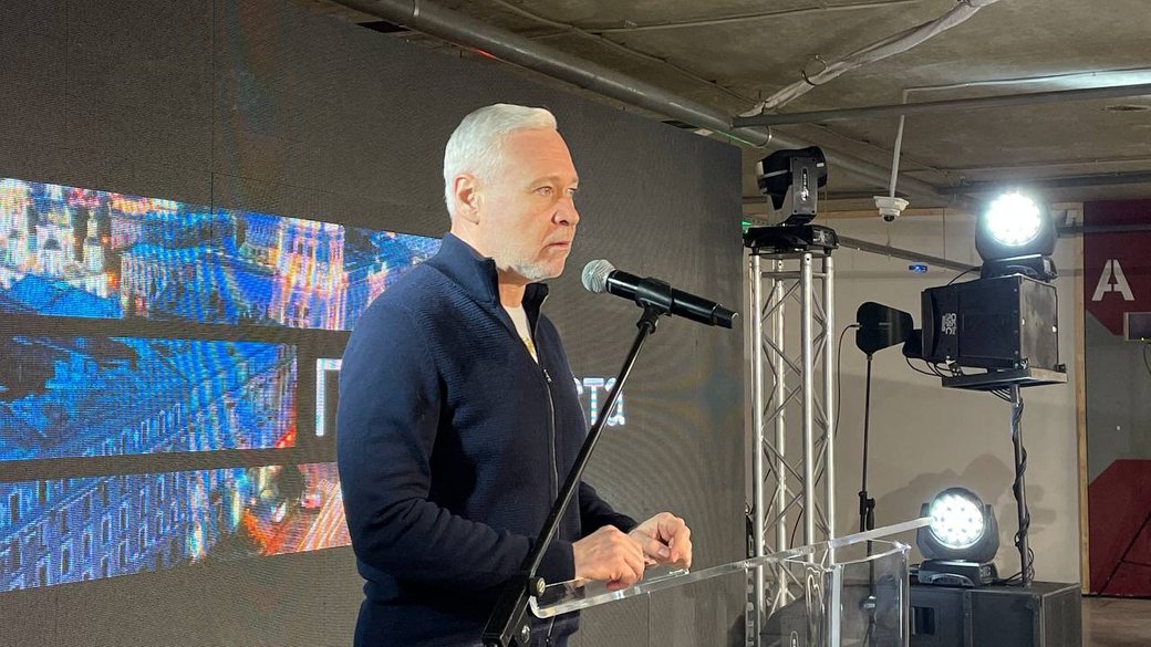 Харьковский городской голова Игорь Терехов во время Форума взаимодействия и развития Харькова / Фото:  Суспільне