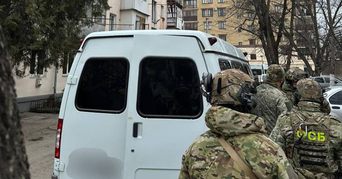 В ингушском Карабулаке продолжается бой. Сотрудники спецслужб заблокировали в одной из квартир нескольких повстанцев / Фото из открытых источников