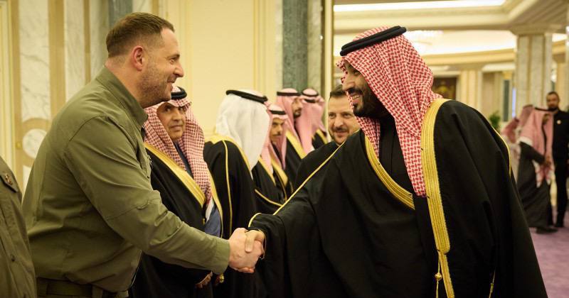 Керівник Офісу Президента України Андрій Єрмак під час візиту до Саудівської Аравії / Фото ОПУ