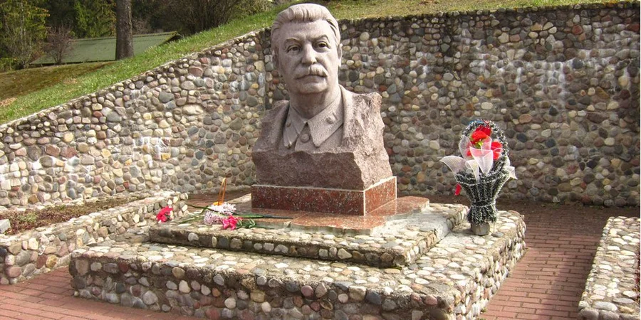 Бюст Сталіна в Москві / Фото: flickr