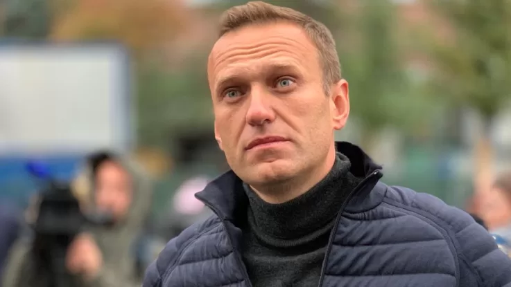 ес, навальный