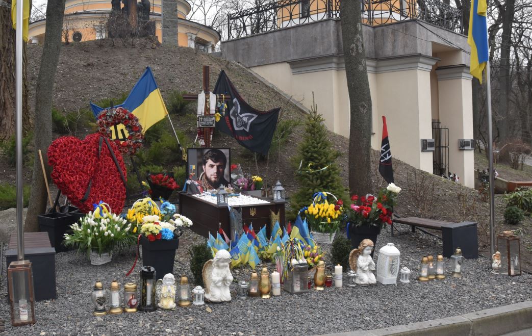 Могила Героя України Дмитра “Да Вінчі” Коцюбайла / Фото: АрміяInform