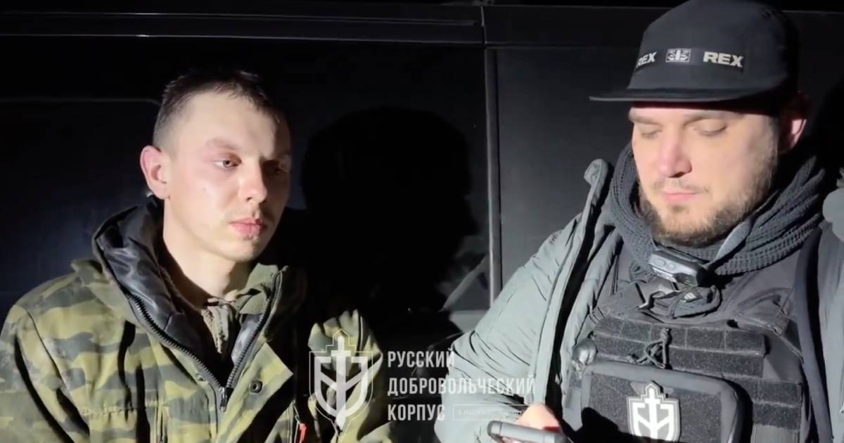 Командир РДК Денис Нікітін розмовляє зі старшим лейтенантом ЗС РФ, полоненим Олексієм Волковим / Скріншот з відео РДК