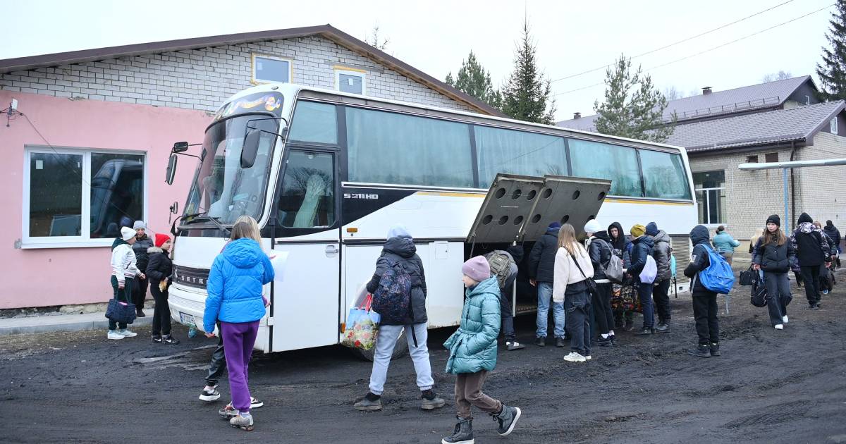 Найближчий місяць діти проведуть в санаторії міста Яремче / Фото ХОВА