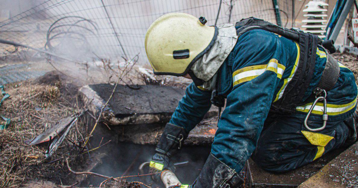 На Харьковщине продолжается ликвидация последствий массированной ракетной атаки РФ по энергетической инфраструктуре / Фото ГСЧС