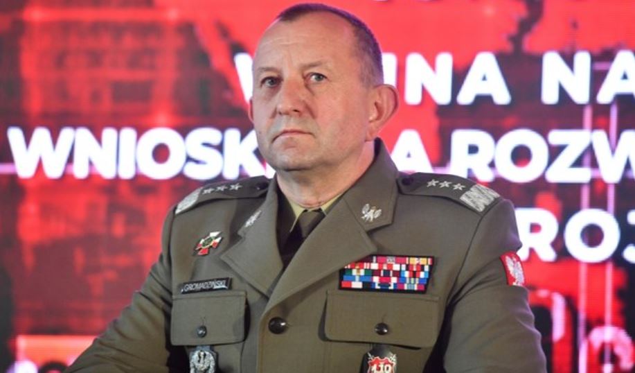 Генерал-лейтенант Ярослав Громадзинський / Фото: PAP