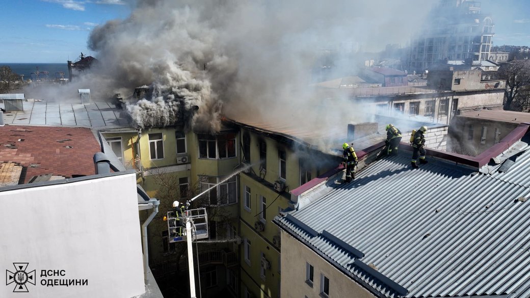Пожежа на вулиці Канатній в Одесі / Фото: ДСНС