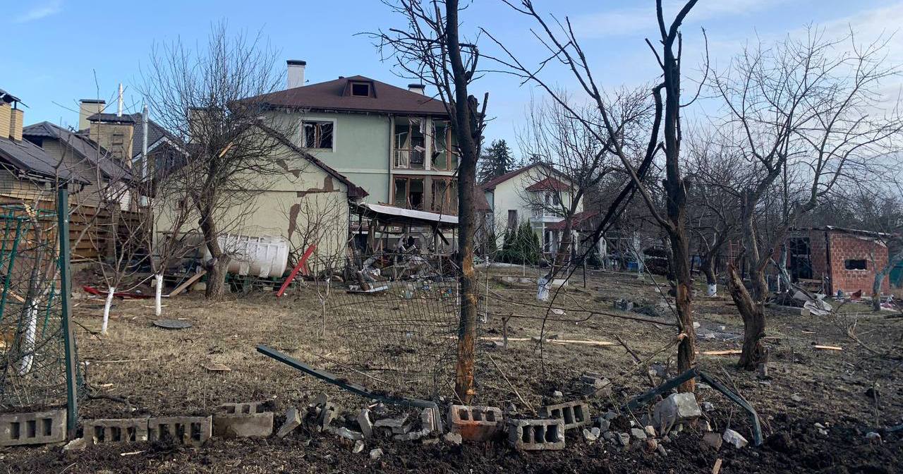 Наслідки удару у передмісті Харкова 28 березня 2024 / Фото з телеграм-каналу @synegubov