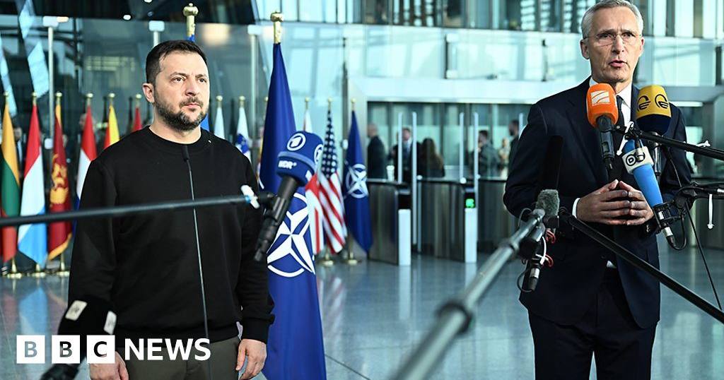 Глава НАТО вважає, що Україні, можливо, доведеться вирішити, на які компроміси вона хоче піти / Фото BBC