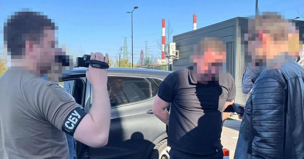 Задержание одного из должностных лиц таможни / Фото СБУ