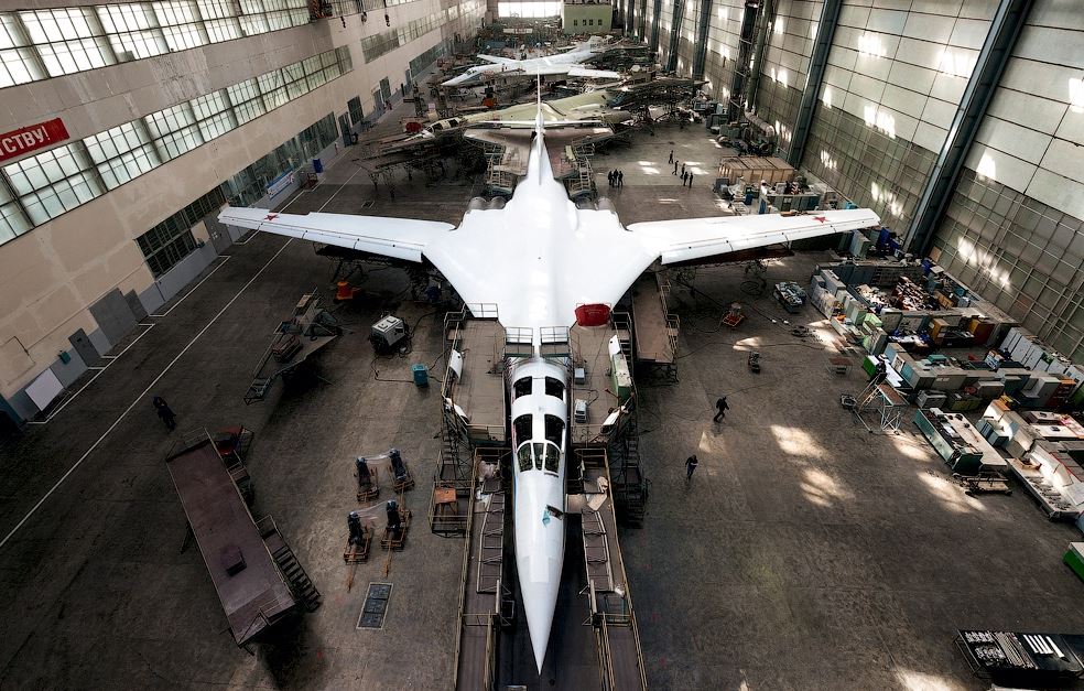 Недобудований Ту-160 в цеху Казанського авіаційного заводу / Фото з відкритих джерел