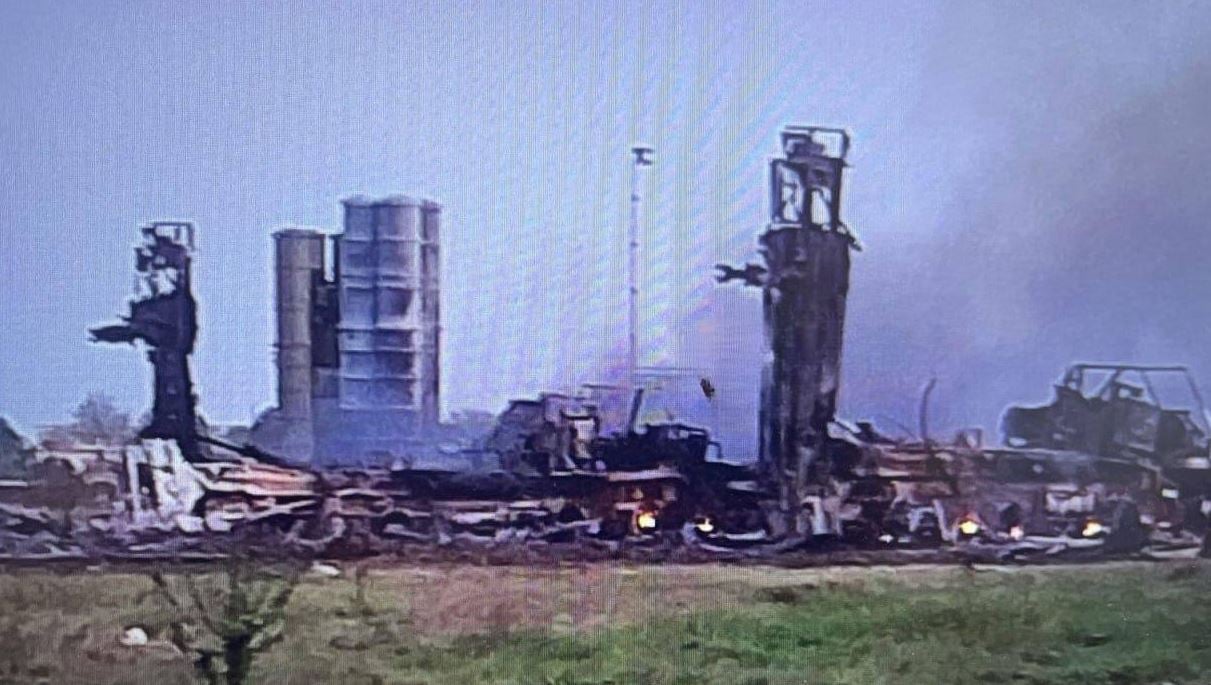 Фото якобы уничтоженных установок комплекса С-400