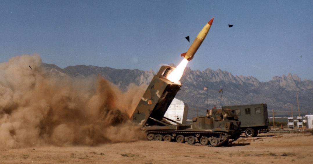 Старт баллистической ракеты ATACMS / Фото topics