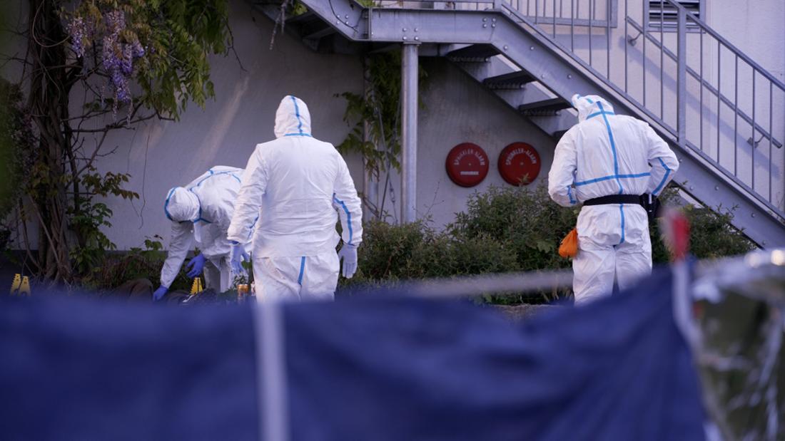 Криминалисты исследуют место преступления / Фото Merkur.de