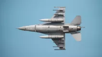 F-16, повітряні сили
