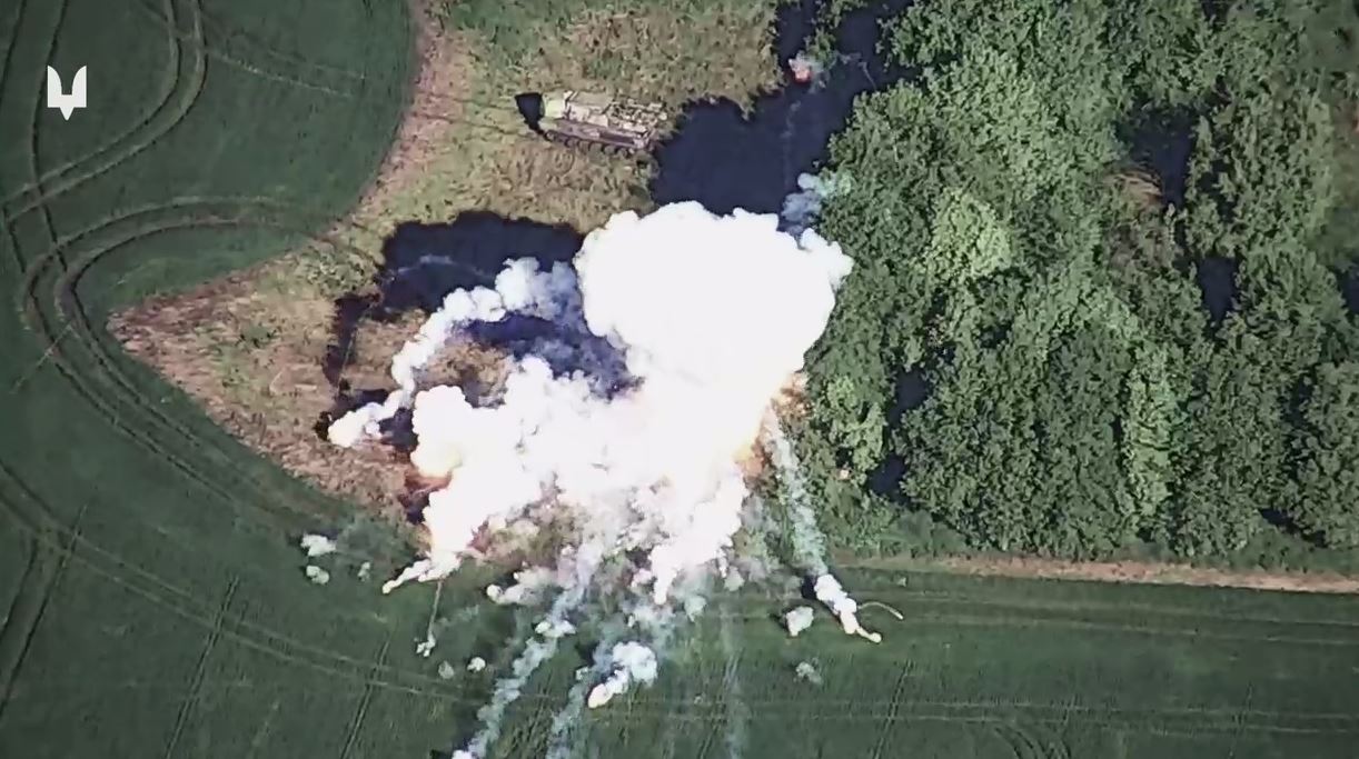 Ураження російського ЗРК "Бук" / Скриншот з відео