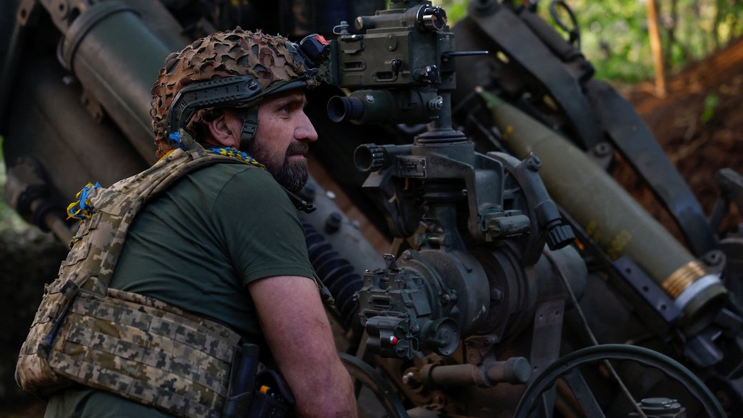 Украинский военнослужащий 148-й отдельной артиллерийской бригады / Фото: REUTERS