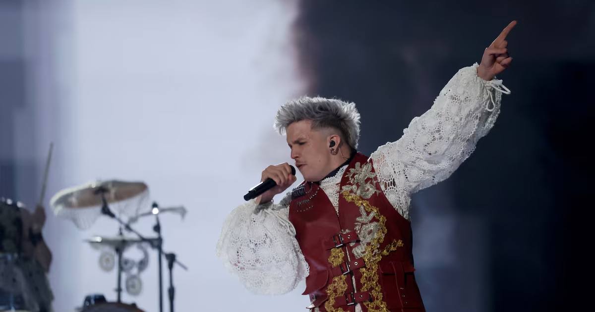 Baby Lasagna, представляющий Хорватию, выступает на сцене во время первого полуфинала конкурса песни "Евровидение 2024" в Мальме, Швеция, 7 мая 2024 / Фото Reuters