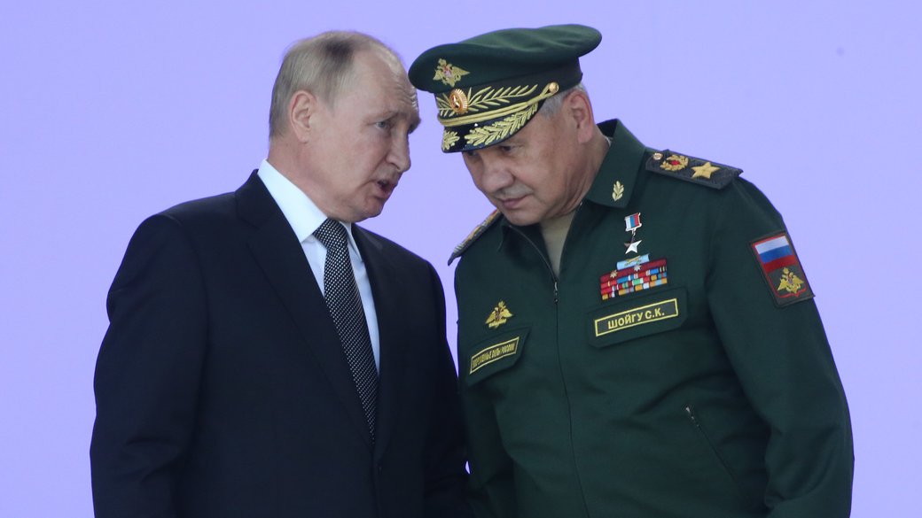 Президент Росії Володимир Путін та очільник Міноборони РФ Сергій Шойгу / Фото: Getty Images