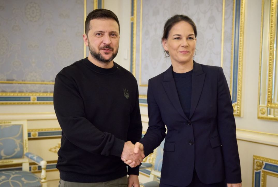 Президент України Володимир Зеленський та міністер закордонних справ Федеративної Республіки Німеччина Анналена Бербок / Фото: ОП