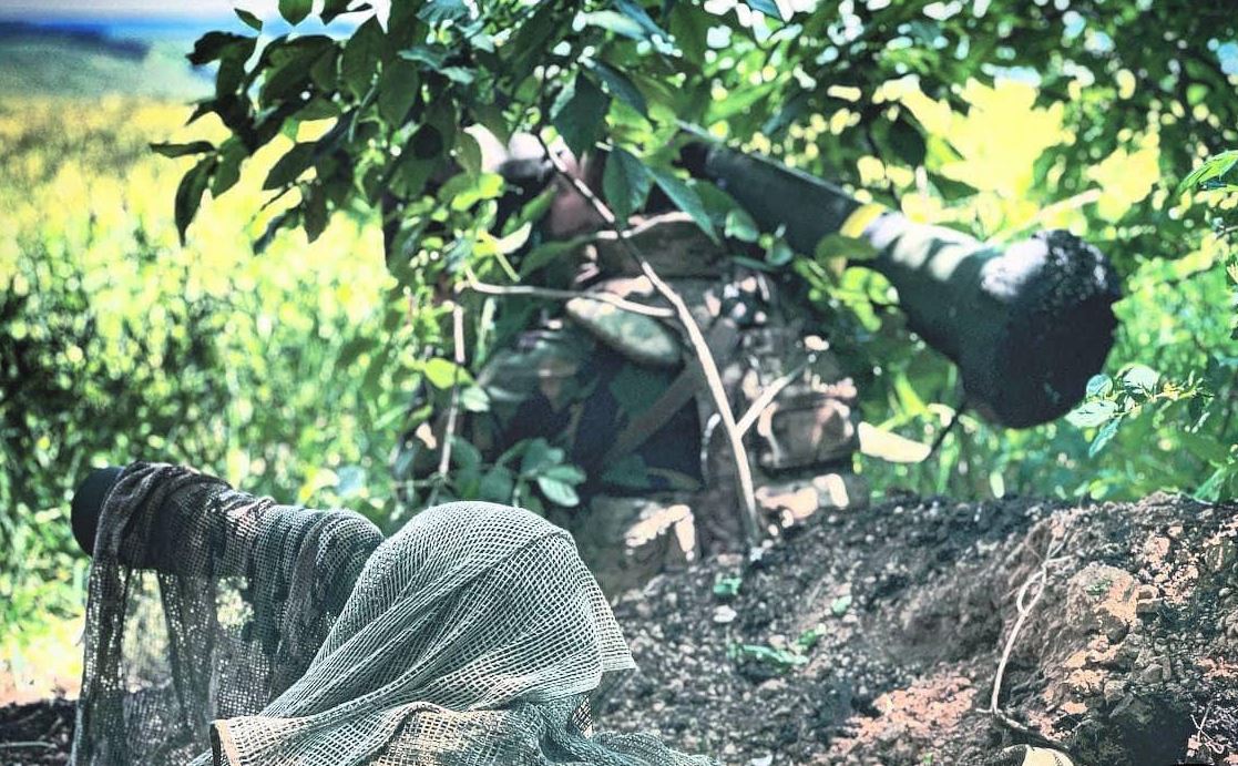 Бойцы Центра специального назначения НГУ "Омега" находятся в засаде в ожидании вражеской техники / Фото: Центр специального назначения НГУ "Омега"