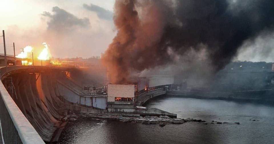 ДнепроГЭС после обстрела 22 марта 2024 года / Фото из телеграм-канала @Denys_Smyhal