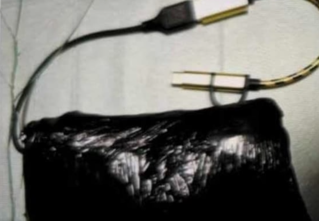 Саморобний вибуховий пристрій затриманого у Франції російського агента / Фото: Le Journal du Dimanche