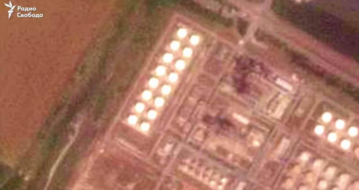 Наслідки удару по Новошахтинському НПЗ / Фото: Радіо Свобода