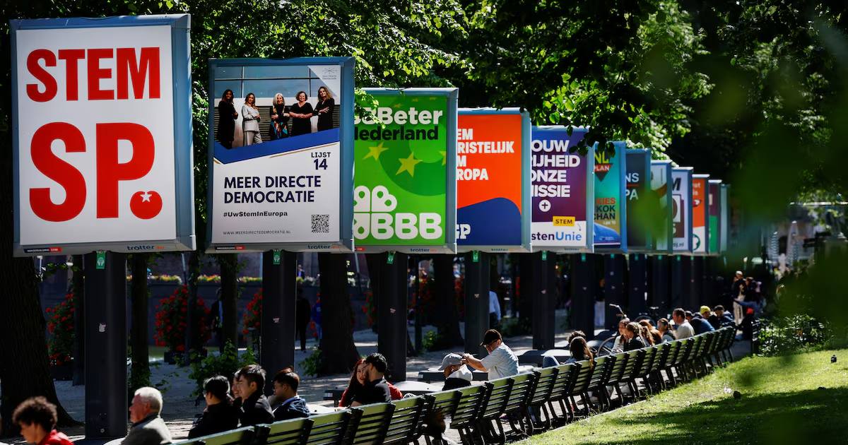 Агитационные борды в преддверии выборов в Европарламент в Гааге, Нидерланды, 5 июня 2024 / Фото Reuters