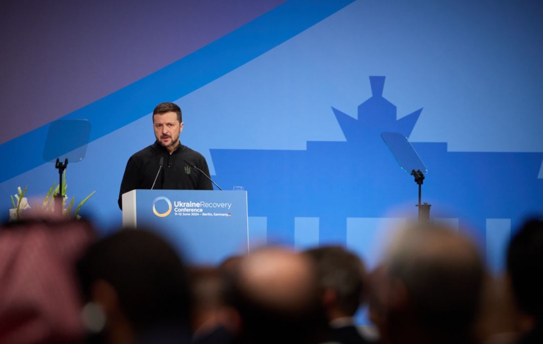 Президент Владимир Зеленский на международной Конференции по вопросам восстановления Украины / Фото: ОП