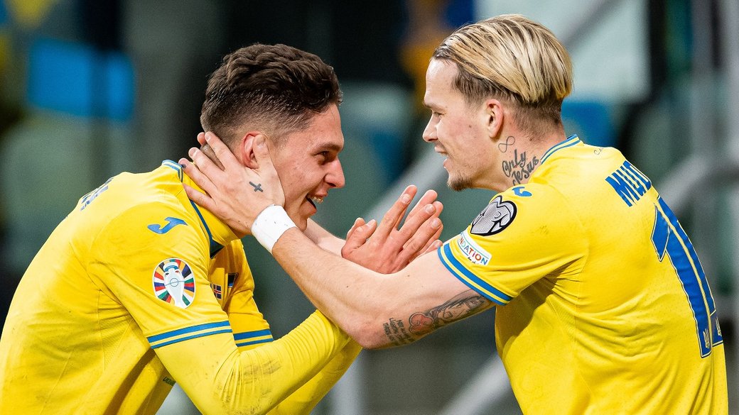 Георгій Судаков (ліворуч) та Михайло Мудрик / Фото: Getty Images