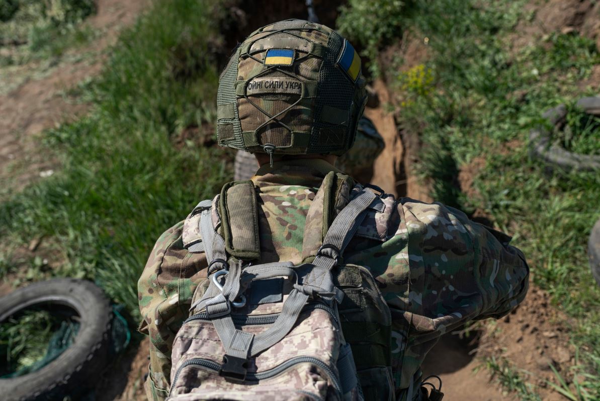 Воїн 72 окремої механізованої бригади імені Чорних Запорожців на полігоні / Фото: 72 ОМБр