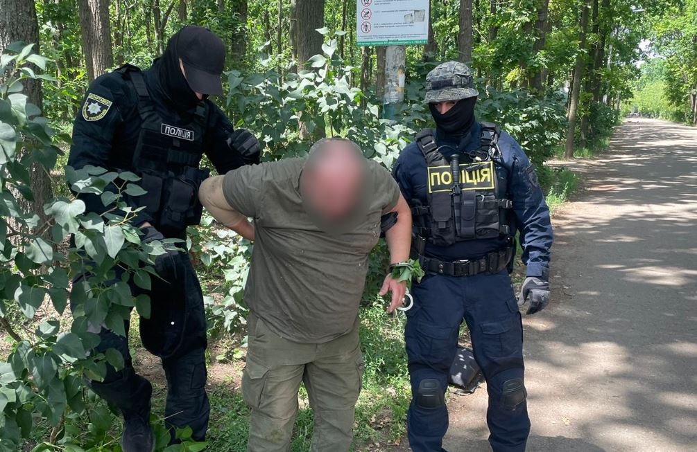 Затриманий на хабарі військовослужбовець ТЦК / Фото: Нацполіція