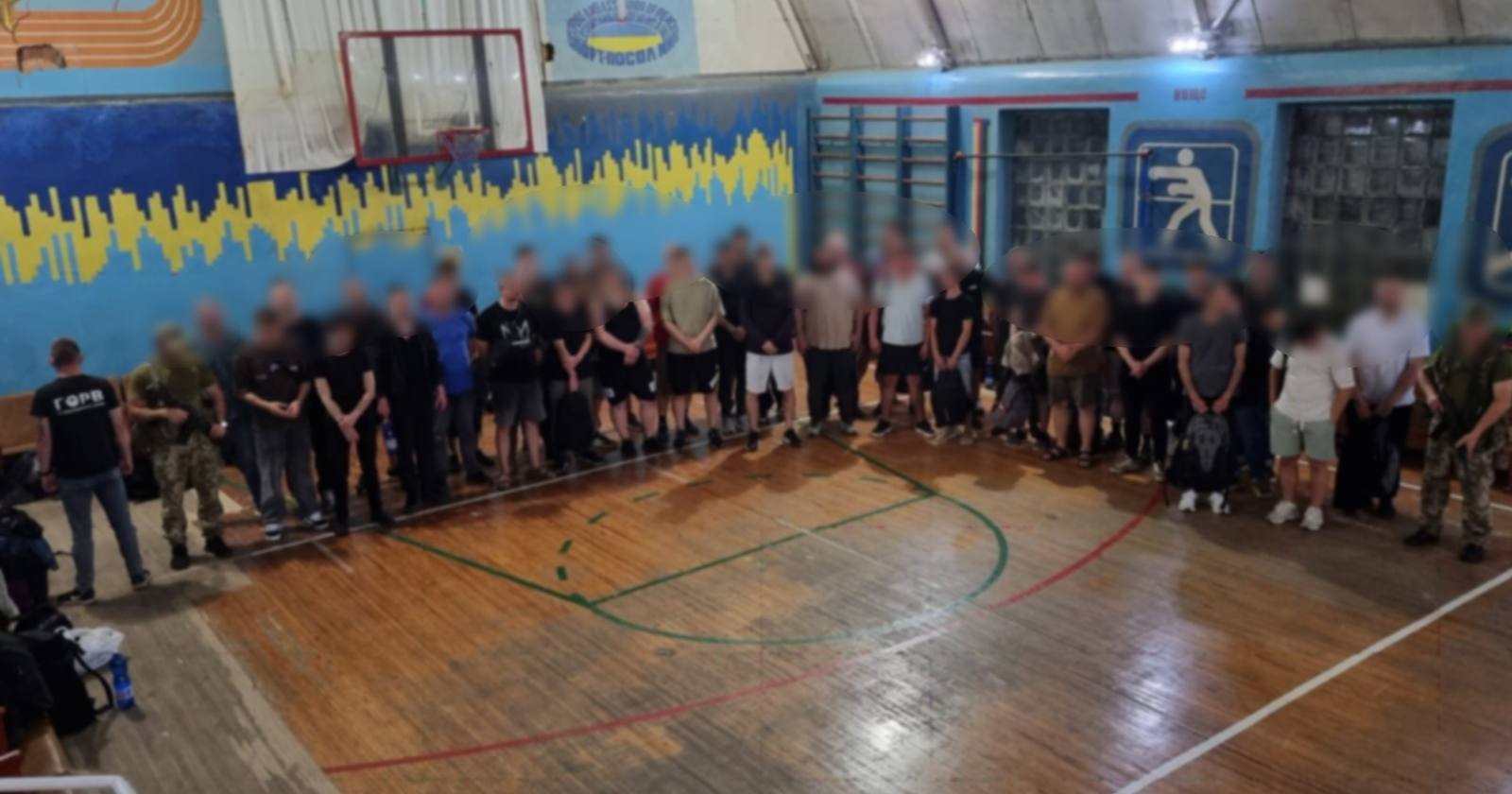 Претендент на новый (анти)рекорд: в зерновозе перевозили 41-го нарушителя границы / Фото ГПСУ