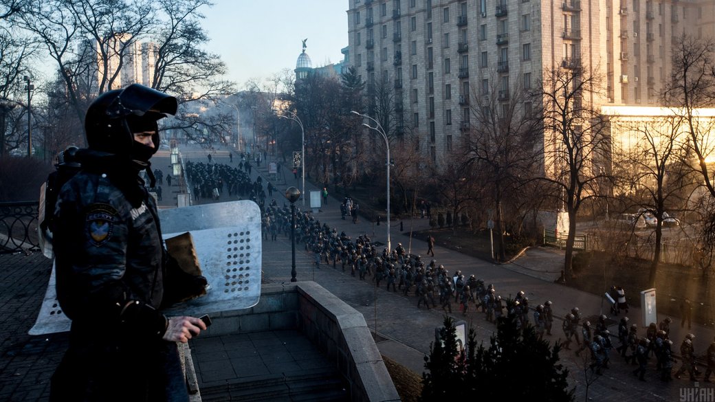 Правоохоронці на вулиці Інститутській в Києві, 18 лютого 2014 року / Фото: УНІАН