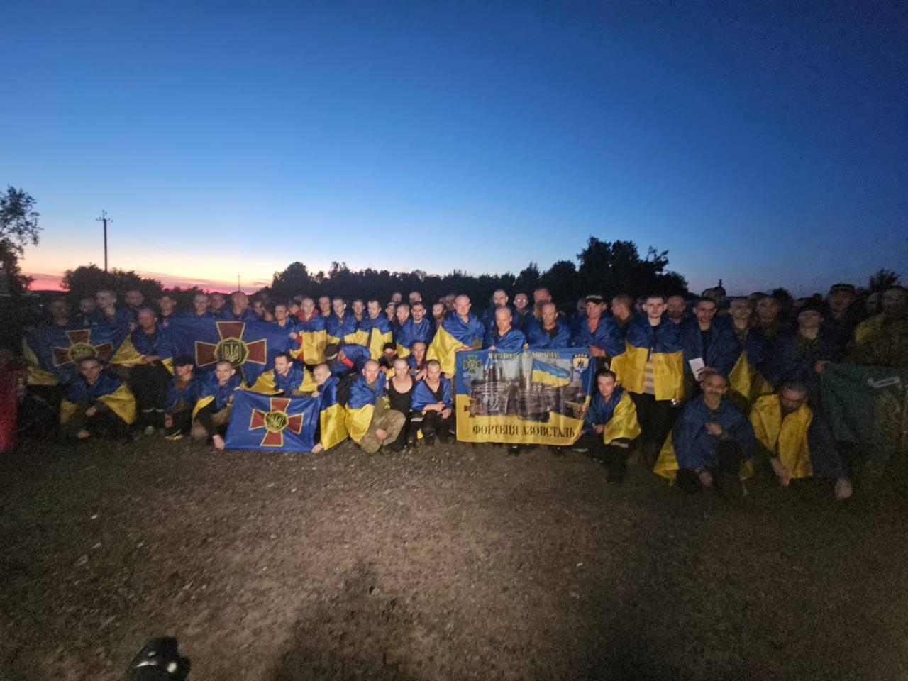 Звільнені з російського полону українські воїни / Фото з ТГ-каналу Володимира Зеленського