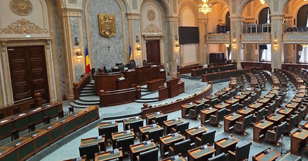 Зал заседаний во Дворце парламента в Бухаресте, где будет проходить 31-я ежегодная сессия Парламентской ассамблеи ОБСЕ / Фото OSCE PA