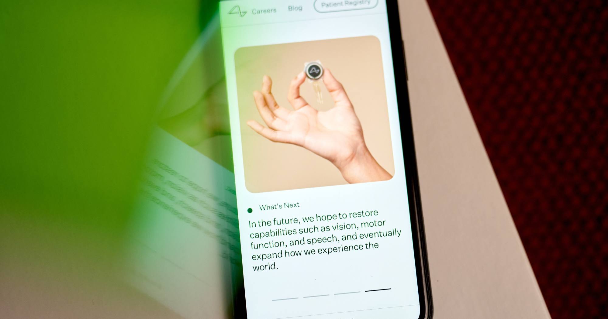 Neuralink Ілона Маска працює над відновленням функцій паралізованих пацієнтів / Фото Bloomberg