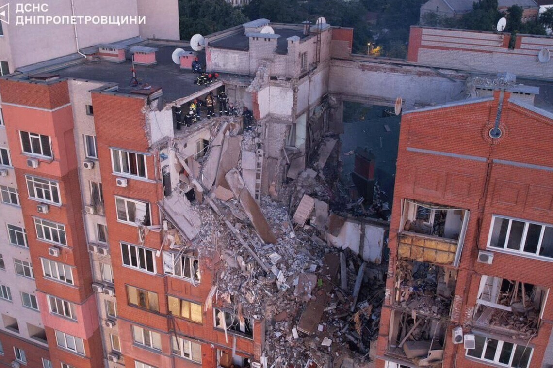 Последствия удара по Днепру / ГСЧС